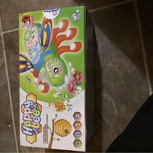 Source Unknown Happy Bee 3D Light-Up Toy with Green and Orange